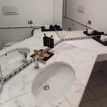 Manderley Vatican Vendégház 3*